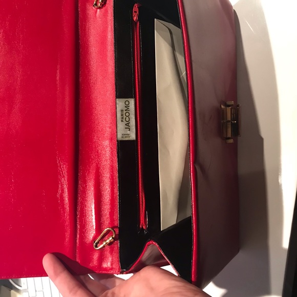 Red clutch - Picture 7 of 8